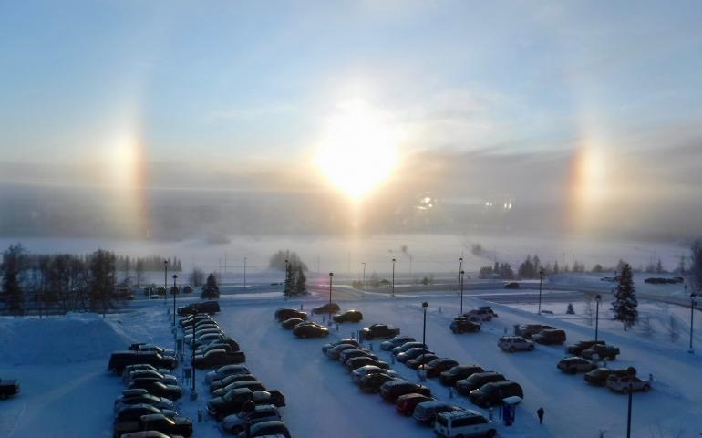 Sundogs, Light Pillars Enliven The Dog Days | Geophysical Institute